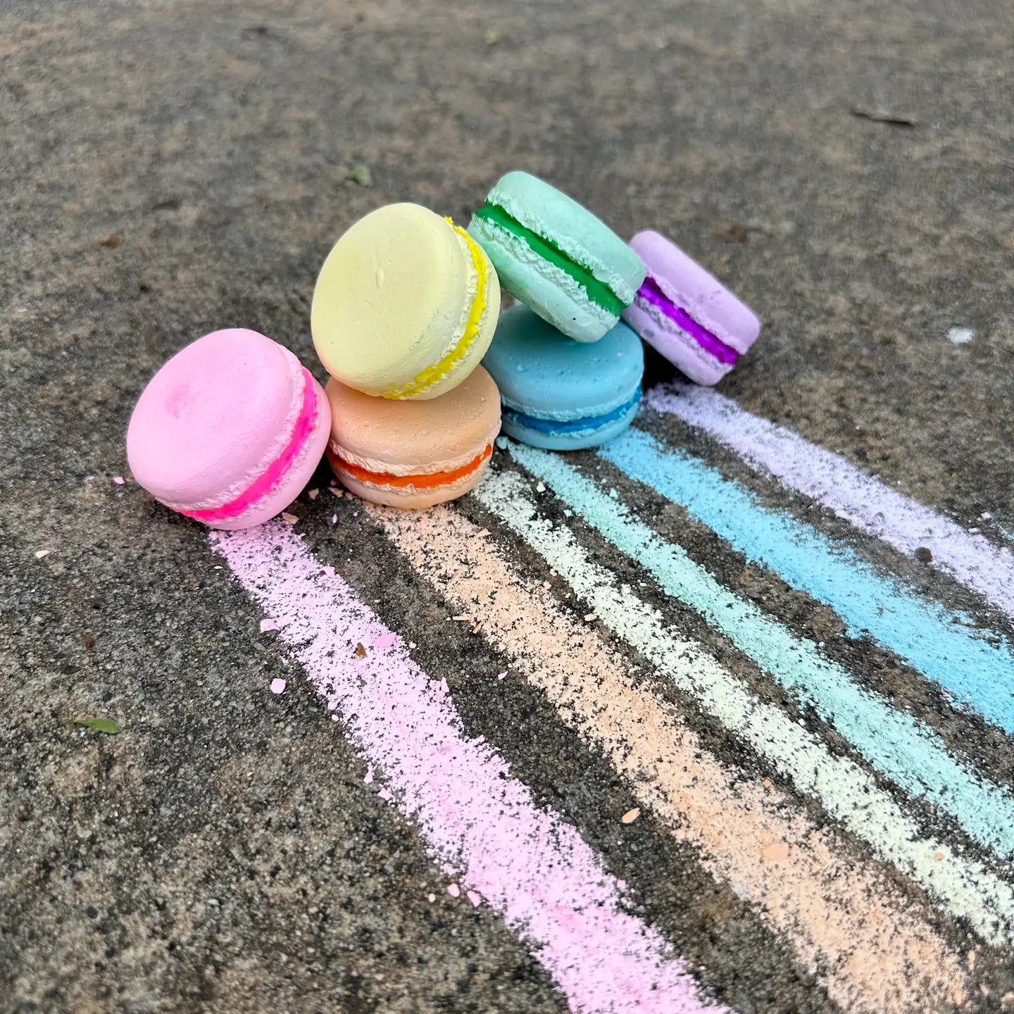 SIDEWALK CHALK