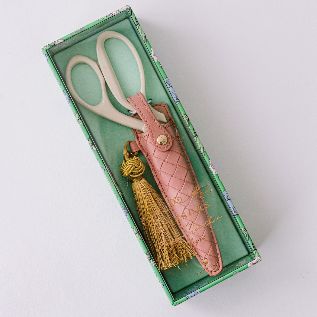GOLD HEIRLOOM SCISSORS WITH CASE