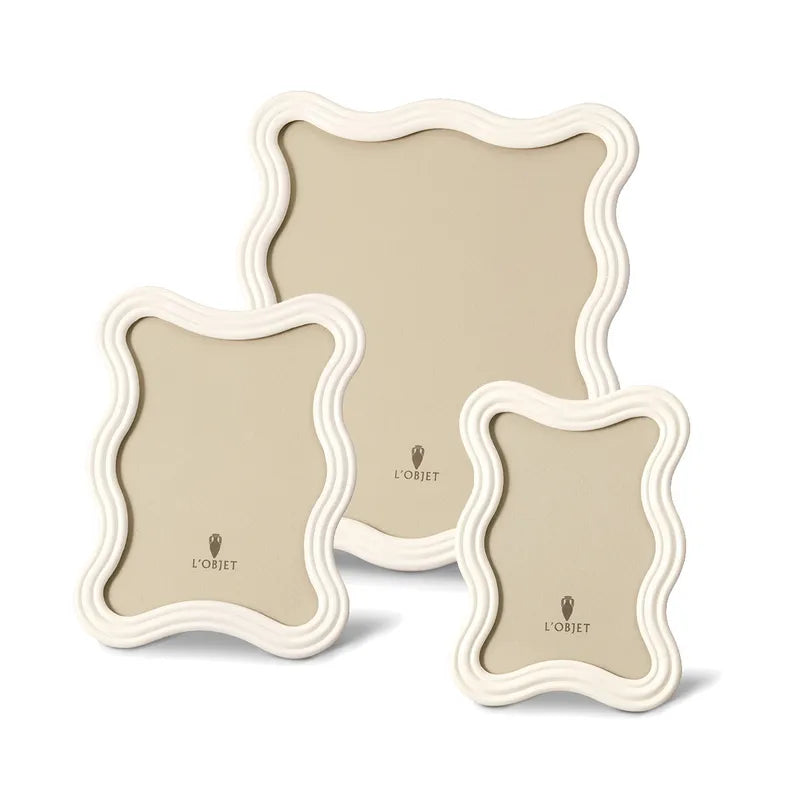 RIPPLE WHITE FRAME